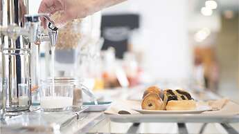 Holiday Inn Express Valencia - Bonaire by IHG