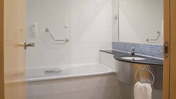 Holiday Inn Express Valencia - Bonaire by IHG