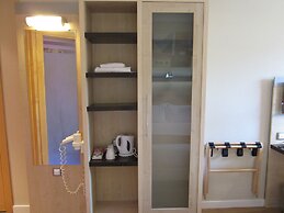 Holiday Inn Express Valencia - Bonaire by IHG