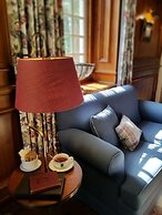 Lawrence's Hotel