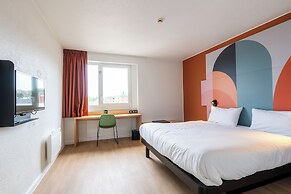 B&B HOTEL Mons Gare