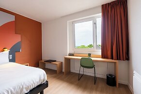B&B HOTEL Mons Gare