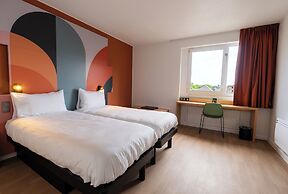 B&B HOTEL Mons Gare