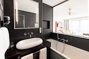 Garner Hotel Oberhausen by IHG