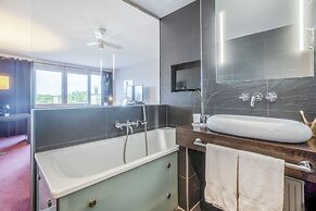 Garner Hotel Oberhausen by IHG