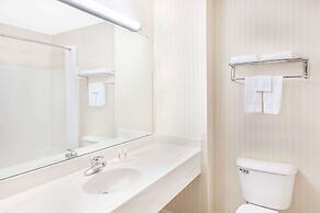 Super 8 by Wyndham Lowell/Bentonville/Rogers Area