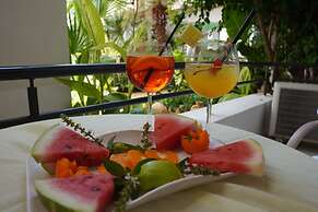 Faedra Beach Hotel