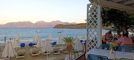 Faedra Beach Hotel