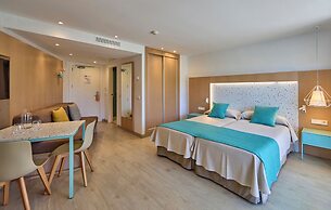 Universal Aparthotel Elisa