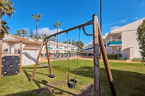 Universal Aparthotel Elisa