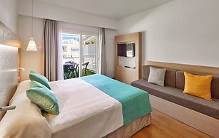 Universal Aparthotel Elisa