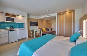 Universal Aparthotel Elisa