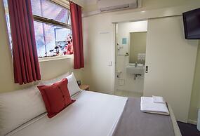 Miami Hotel Melbourne