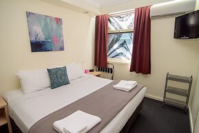Miami Hotel Melbourne