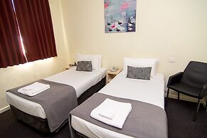 Miami Hotel Melbourne