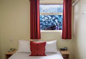 Miami Hotel Melbourne