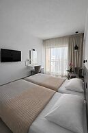 Navarria Hotel