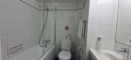 Navarria Hotel