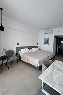 Navarria Hotel