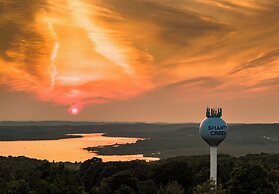 The Lakeview Hotel, Shanty Creek Resort