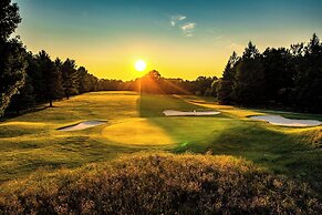 The Lakeview Hotel, Shanty Creek Resort