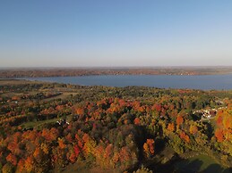 The Lakeview Hotel, Shanty Creek Resort