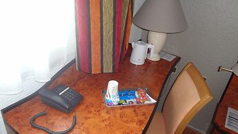Logis Cottage Hotel Calais
