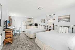 Daytona Inn And Suites