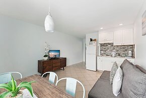 Daytona Inn And Suites