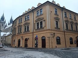 Hotel Metamorphis
