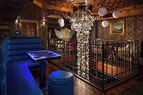 Hotel U Zlatého Stromu Prague by BHG