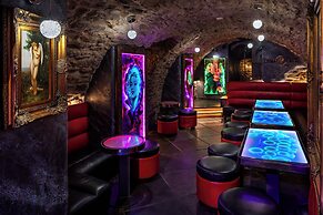 Hotel U Zlatého Stromu Prague by BHG