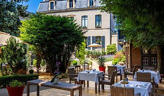 Hostellerie Cèdre & Spa • Beaune