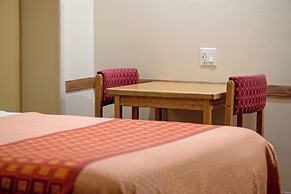 Glenwood Springs Cedar Lodge