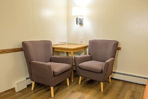 Glenwood Springs Cedar Lodge