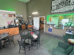 Super 8 By Wyndham Kingsland I-95/Naval Base Area