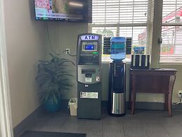 Super 8 By Wyndham Kingsland I-95/Naval Base Area