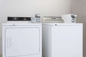 Super 8 By Wyndham Kingsland I-95/Naval Base Area