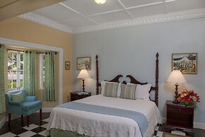 Rose Hall Villas By Half Moon