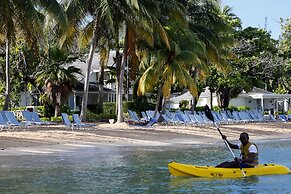 Rose Hall Villas By Half Moon