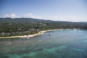 Rose Hall Villas By Half Moon