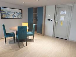 Golden Tulip El Mechtel