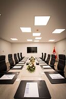 Golden Tulip El Mechtel