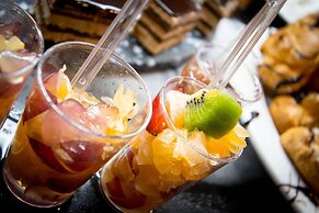 Golden Tulip El Mechtel