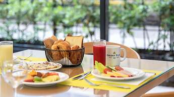 Golden Tulip El Mechtel