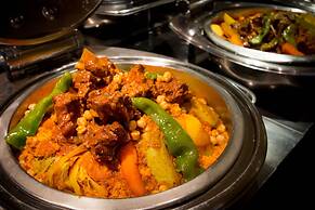 Golden Tulip El Mechtel