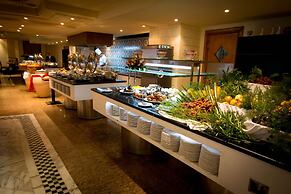 Golden Tulip El Mechtel