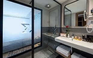 Golden Tulip El Mechtel