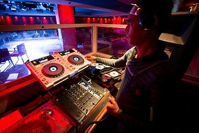 Golden Tulip El Mechtel