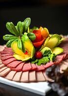 Golden Tulip El Mechtel